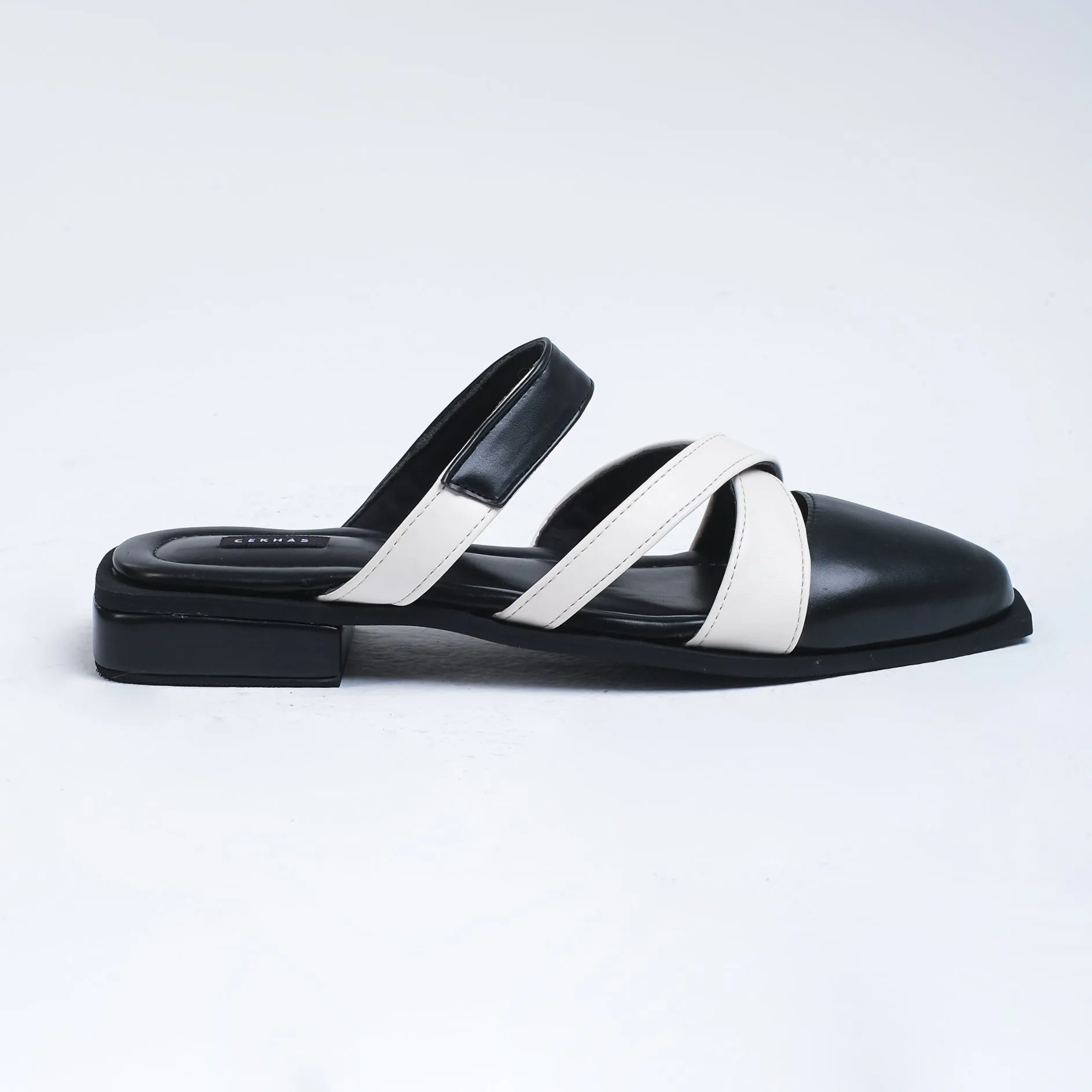 Audy Black White Mules