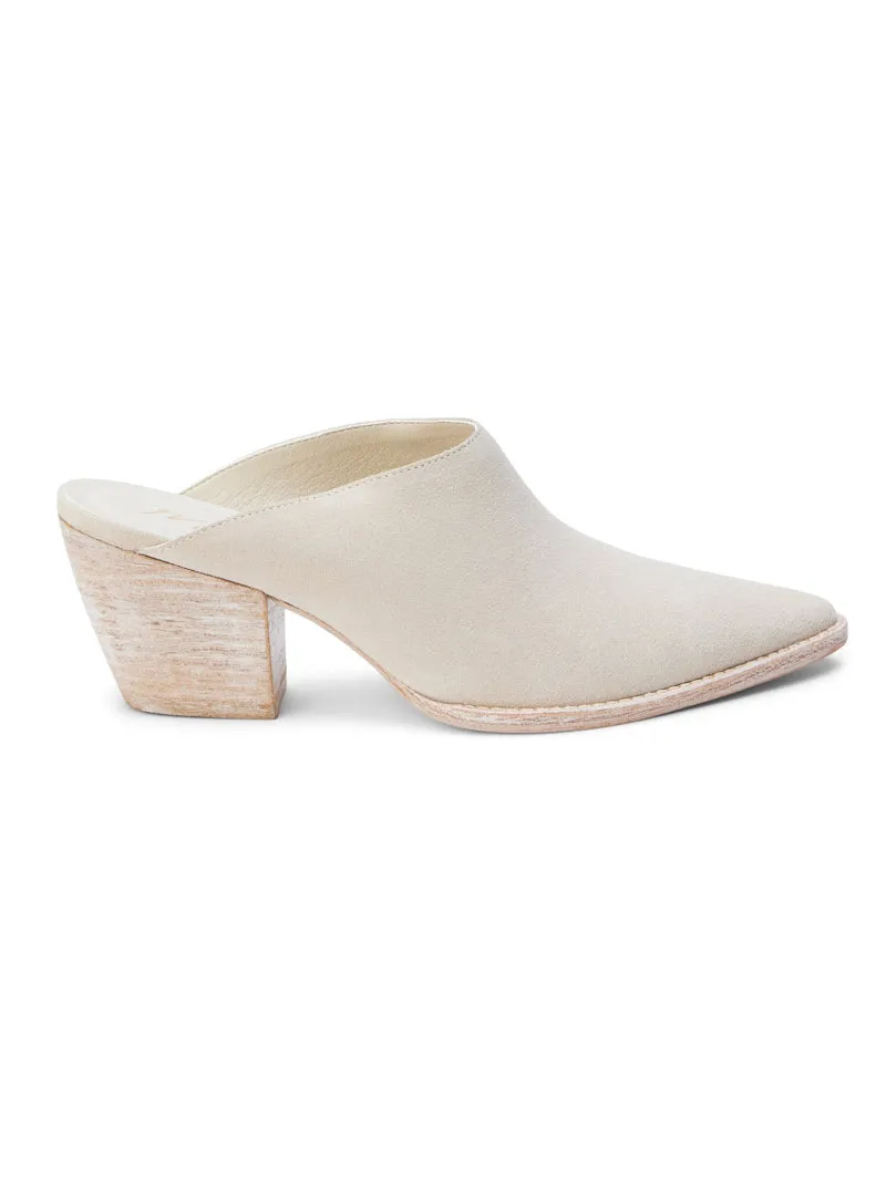 Matisse Cammy Pointed Toe Mule - Ecru Suede