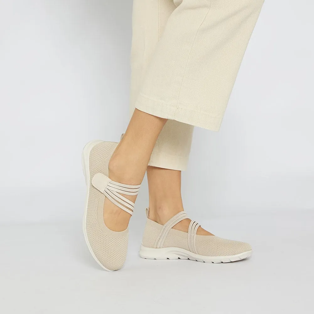 Patsy Flat in Beige Stretch