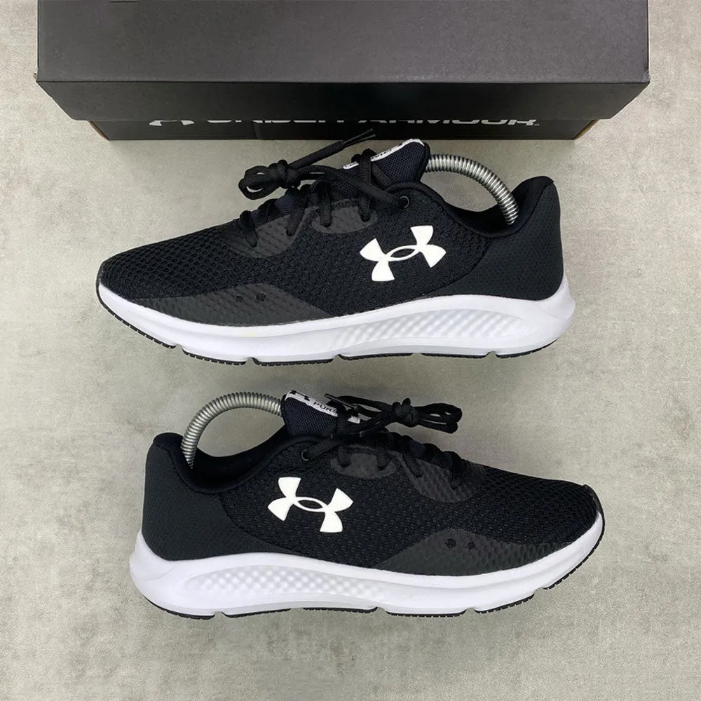 Under Armour charged pursuit 3 trainers Black/ White